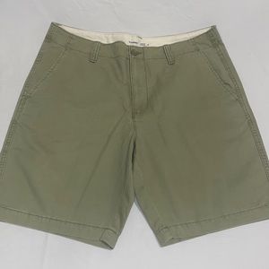 Old Navy shorts, 36 waist, inseam 9 inches, olive green